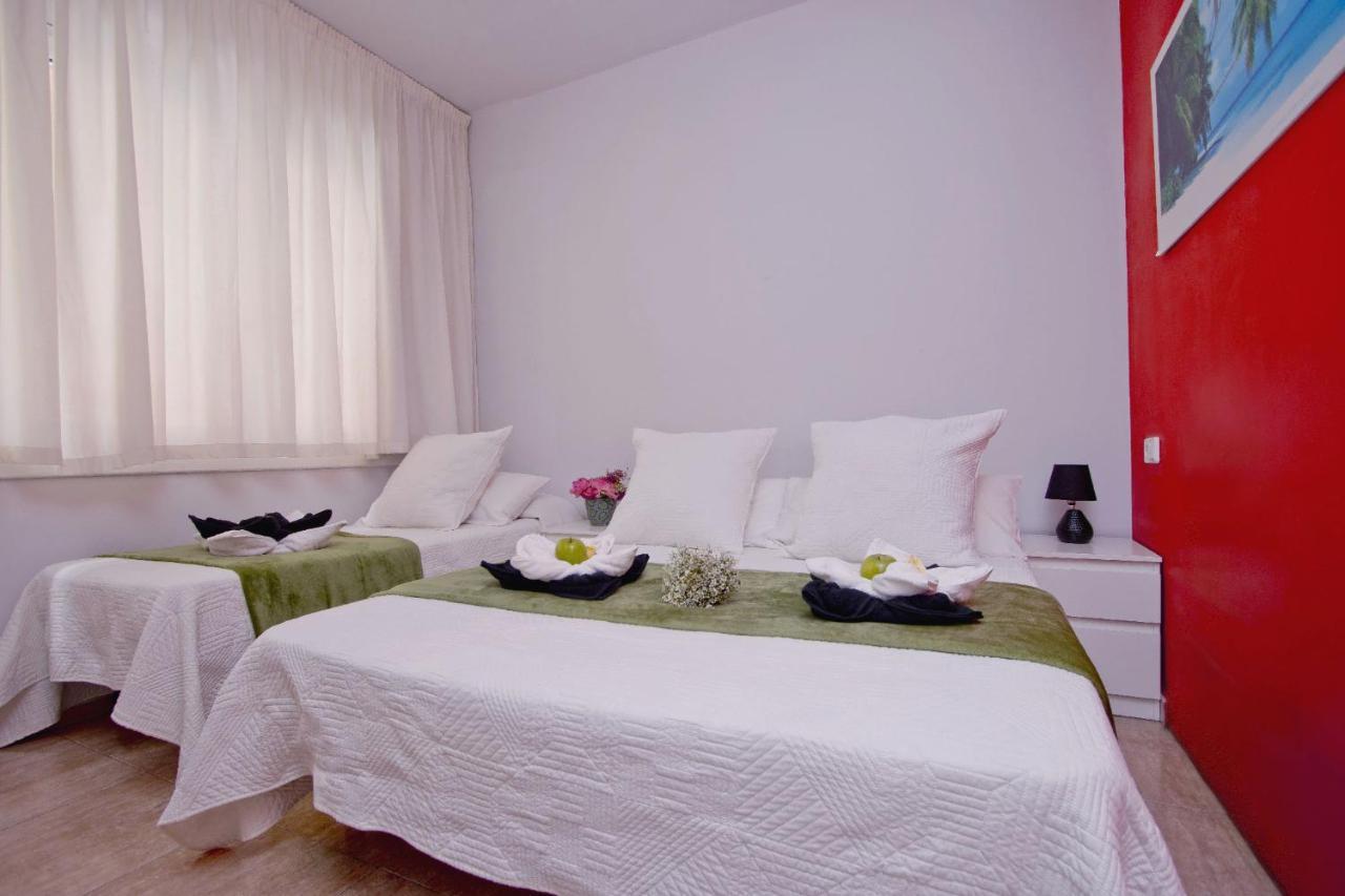 Barcelona City North Hostal Exterior foto