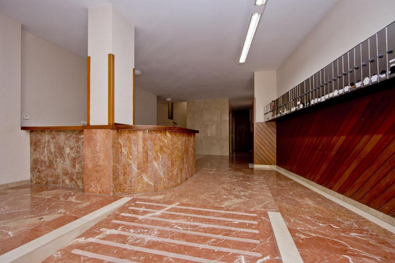 Barcelona City North Hostal Exterior foto
